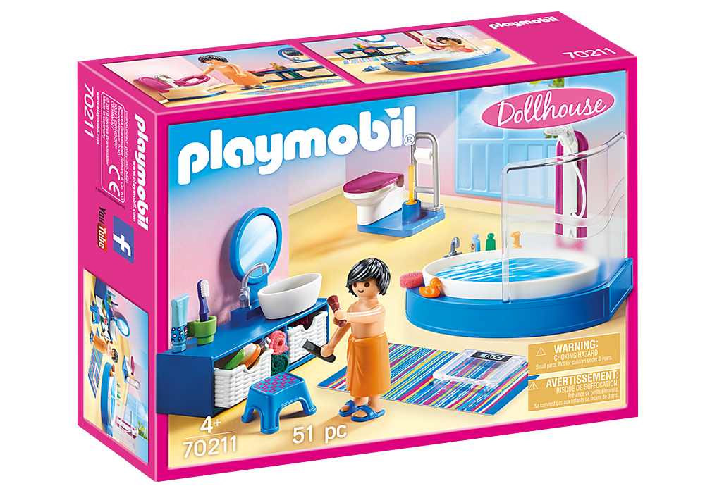 Salle de bain avec baignoire