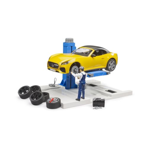 Atelier d’entretien automobile bworld + Roadster BRUDER