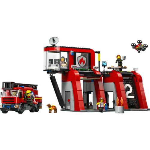 La caserne et le camion de pompiers