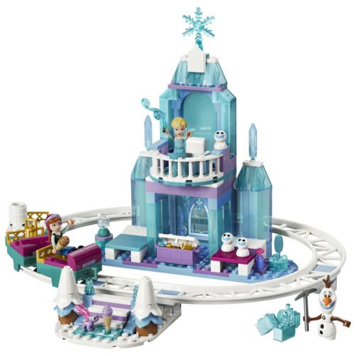 Le château de glace et la promenade dans la neige d’Elsa