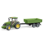 Tracteur John Deere 5115M avec remorque