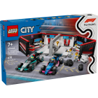 Garage de F1 et voitures Mercedes-AMG et Alpine