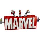 Logo et figurines MARVEL
